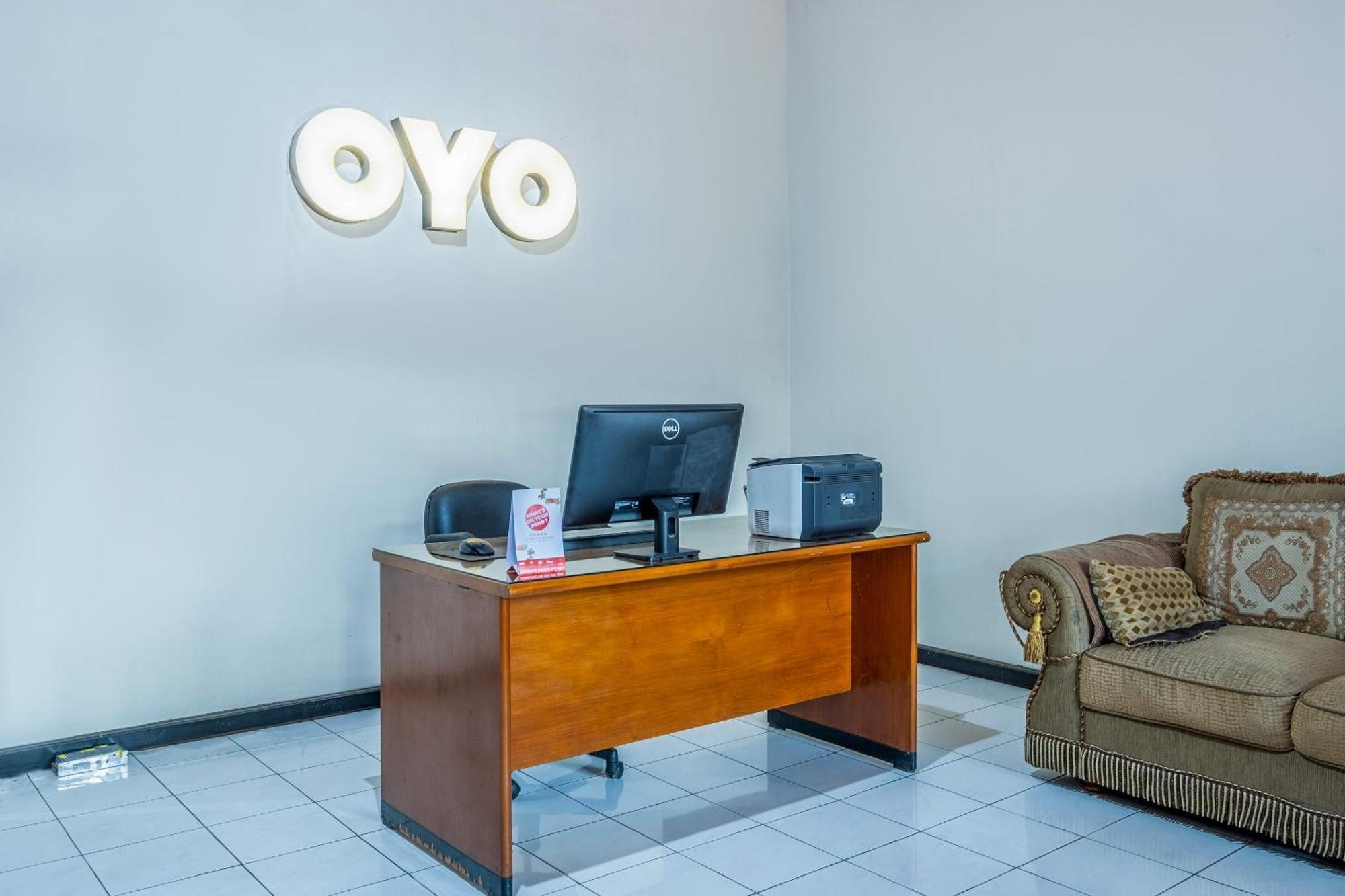 Oyo1032拉哈玉伊斯兰公寓 井里汶 外观 照片